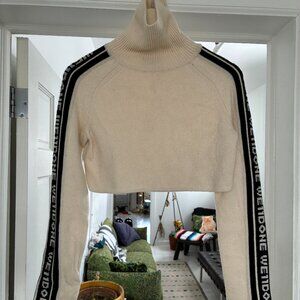 WE11DONE White Side Crop Turtleneck